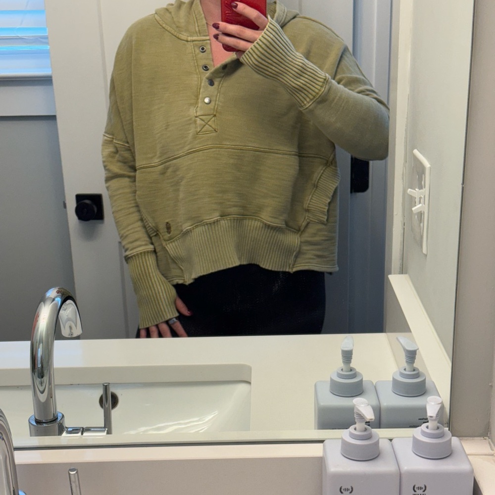 Free People Green Pullover Sweater with Ribbed Cuffs